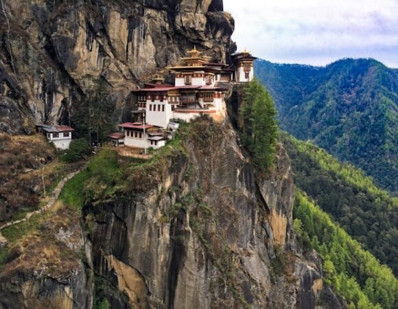 Amazing Bhutan ( 7 Nights, 8 Days)